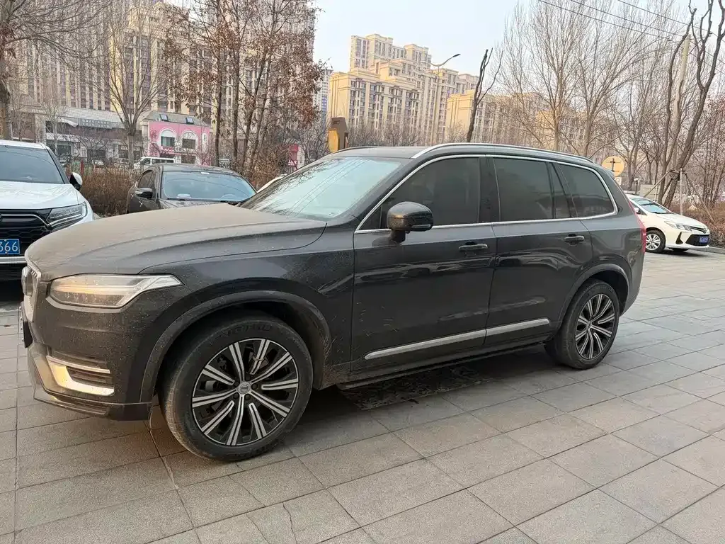 Volvo XC90 2024 из CN, фото 8