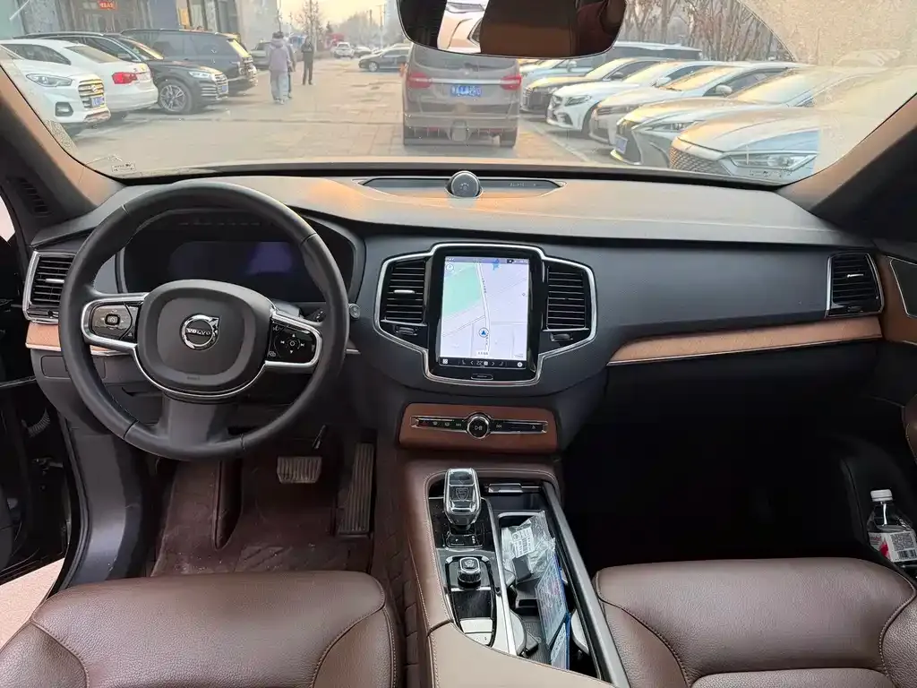 Volvo XC90 2024 из CN, фото 4