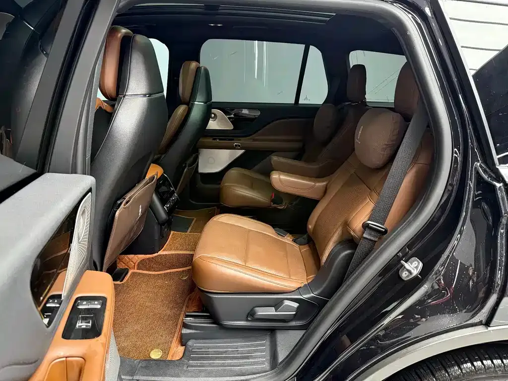 Lincoln Aviator 2022 из CN, фото 2