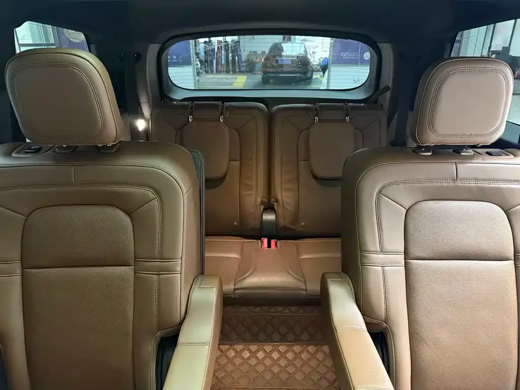 Lincoln Aviator 2022 из CN, фото 4