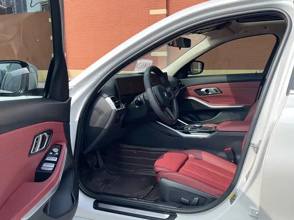 BMW i3 2024 из CN, фото 3