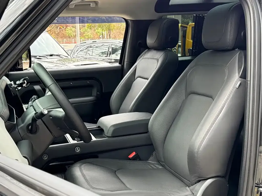 Land Rover Defender 2023 из CN, фото 5