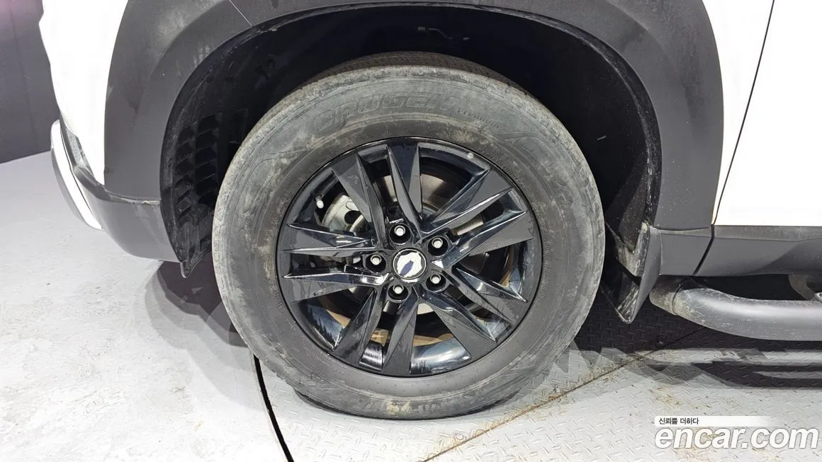 KG Mobility (Ssangyong) Rexton — фото 10