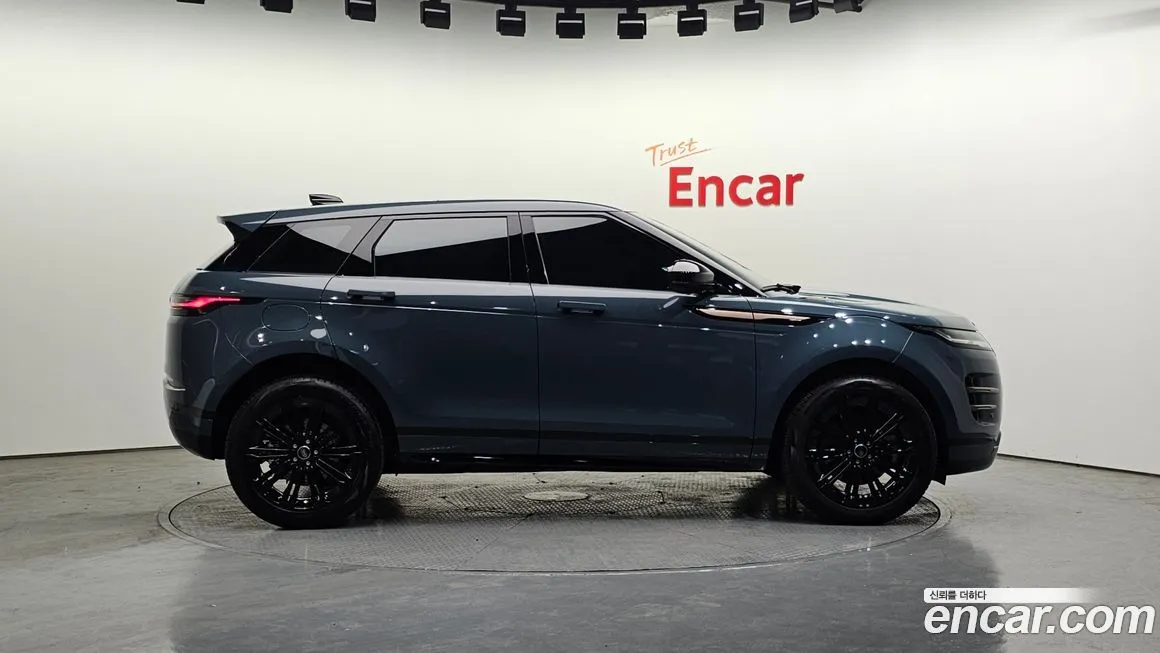 Land Rover Range Rover Evoque 2025 из KR, фото 3