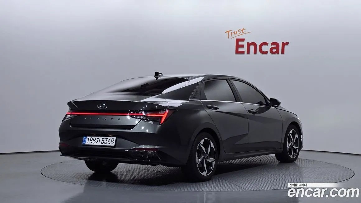 Hyundai AVANTE — фото 2