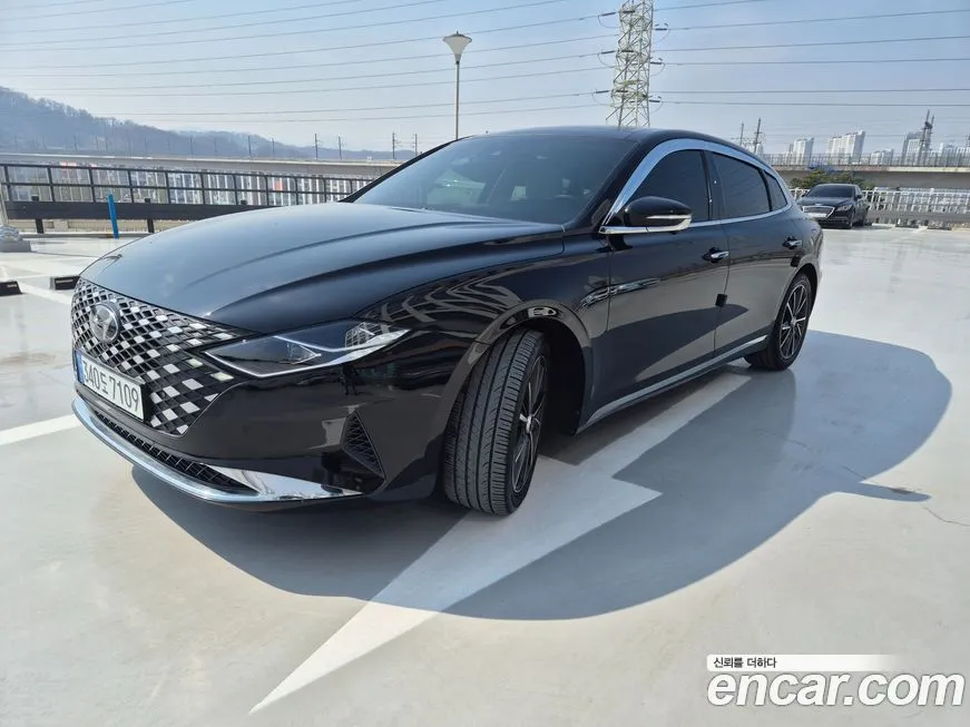 Hyundai Grandeur — фото 1
