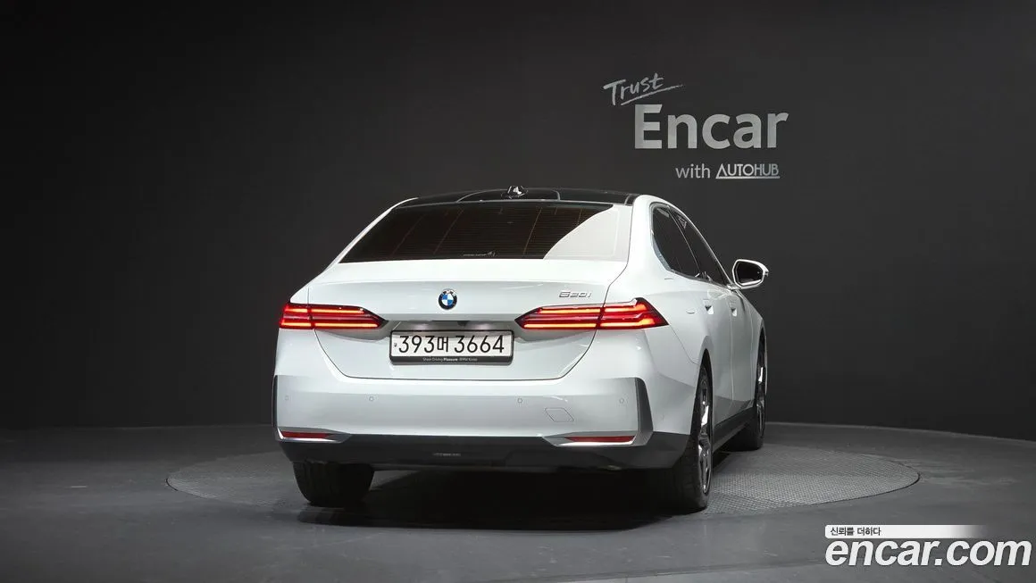BMW 5-Series 2024 из KR, фото 6