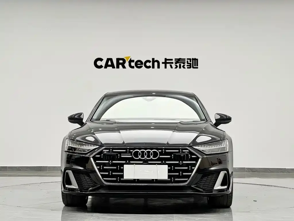 Audi A7L — фото 7