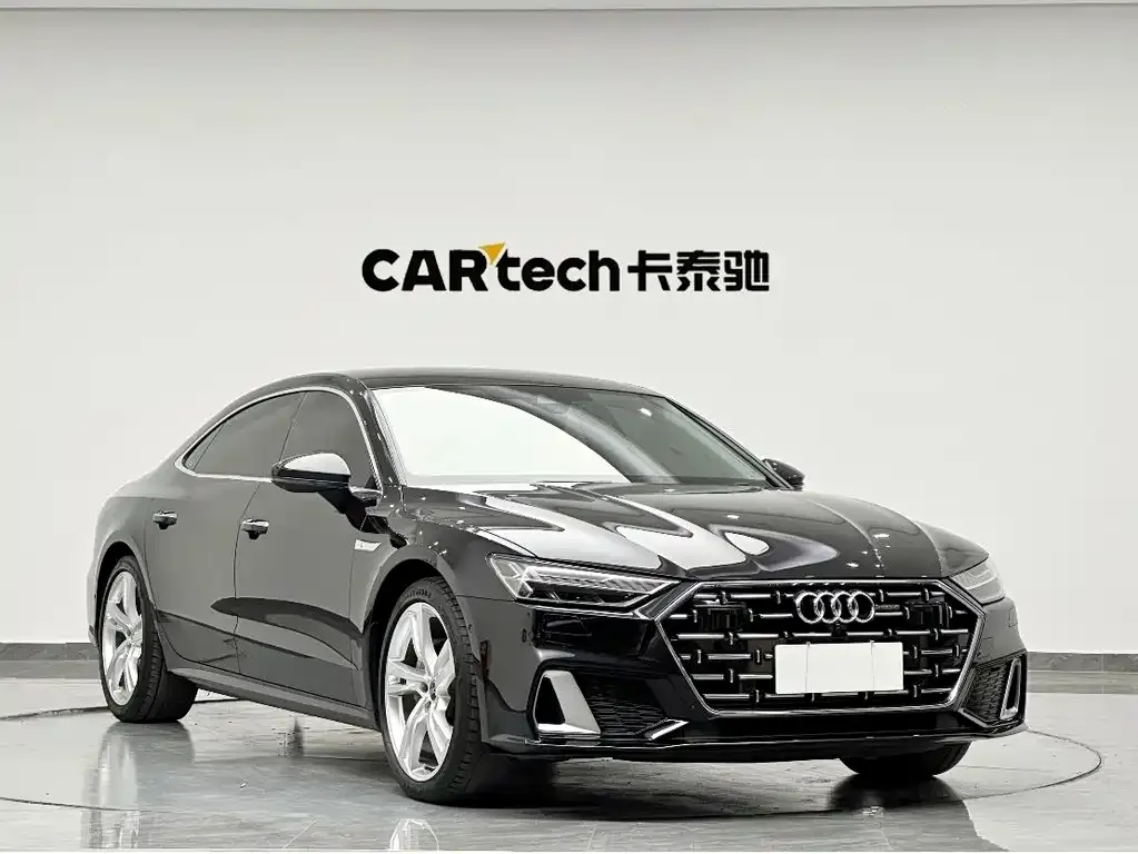 Audi A7L — фото 6
