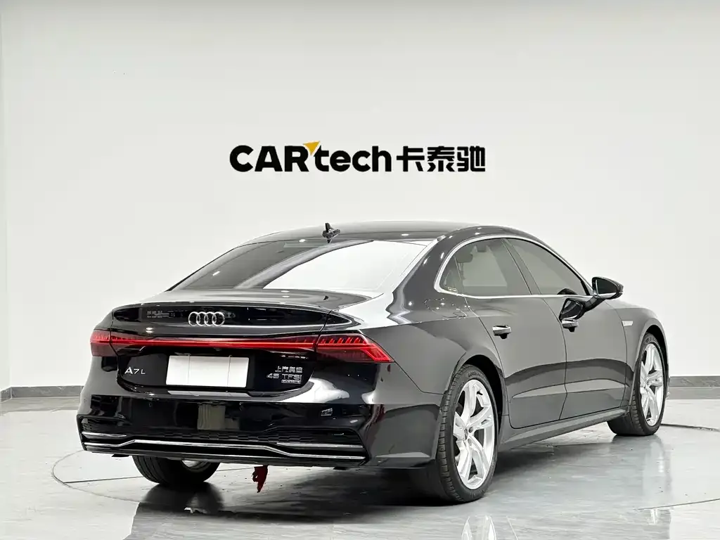 Audi A7L — фото 3