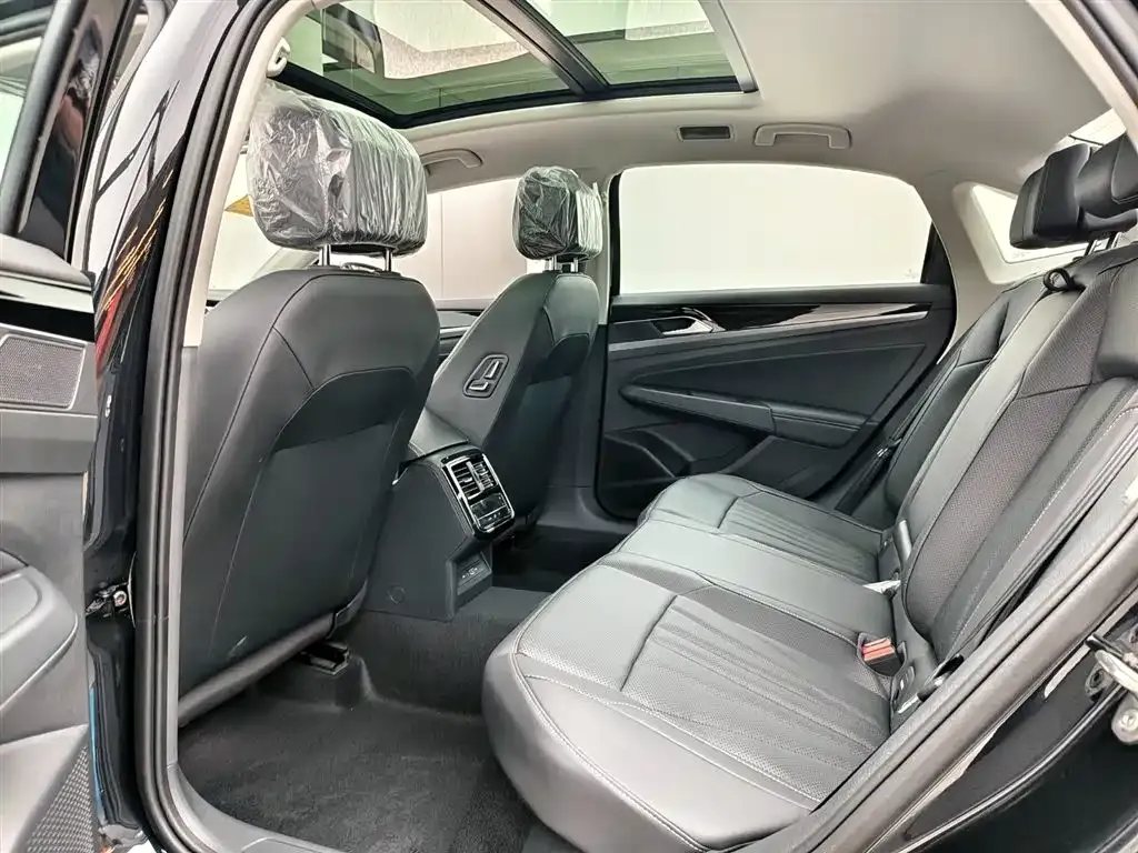 Volkswagen Passat — фото 5