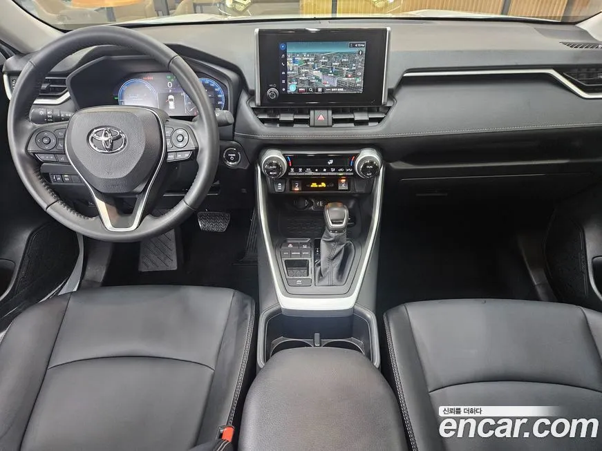 Toyota RAV4 — фото 2