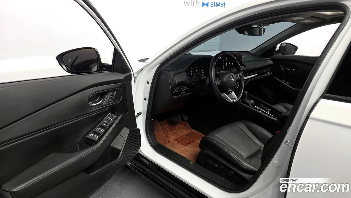 Honda Accord — фото 8
