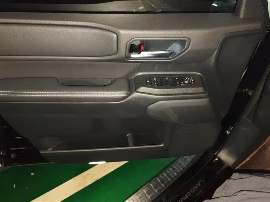Toyota Prado 2025 из CN, фото 7