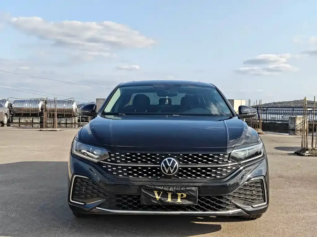 Volkswagen Passat — фото 4