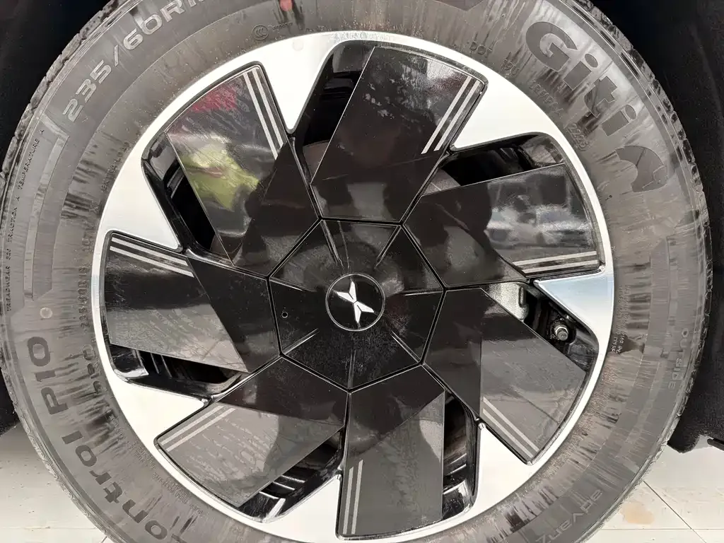 XPeng P7+ 2025 из CN, фото 7