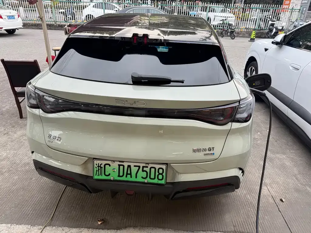 BYD Seal 06GT — фото 9