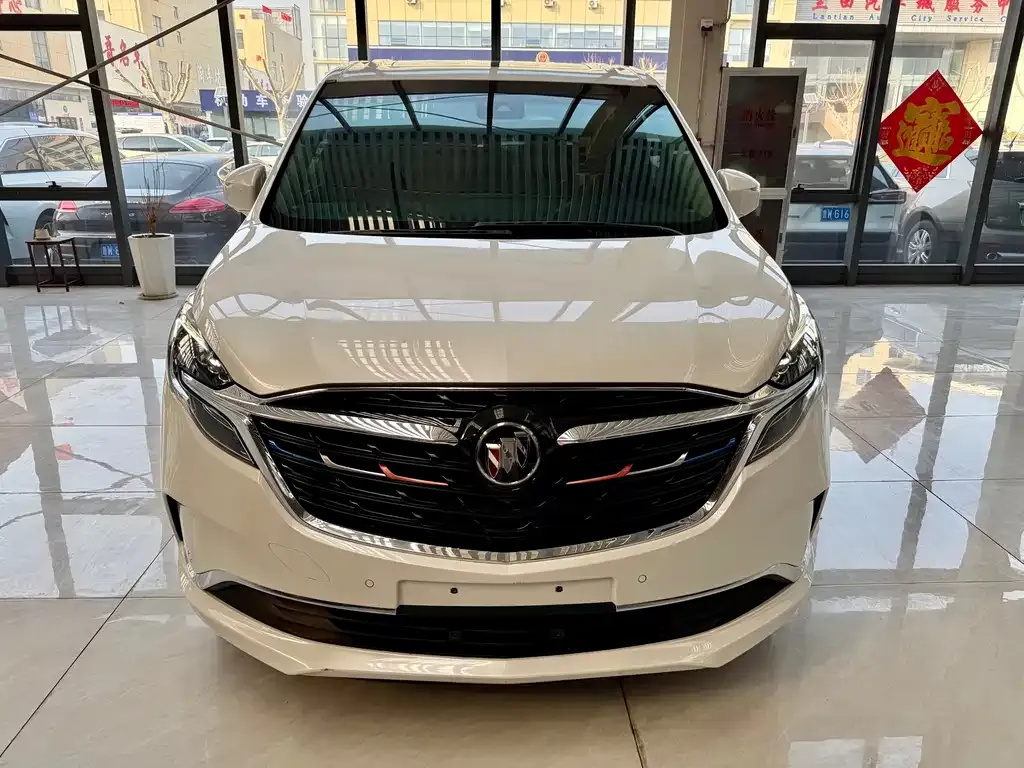 Buick GL8 2022 из CN, фото 1