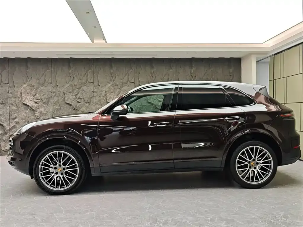 Porsche Cayenne — фото 10