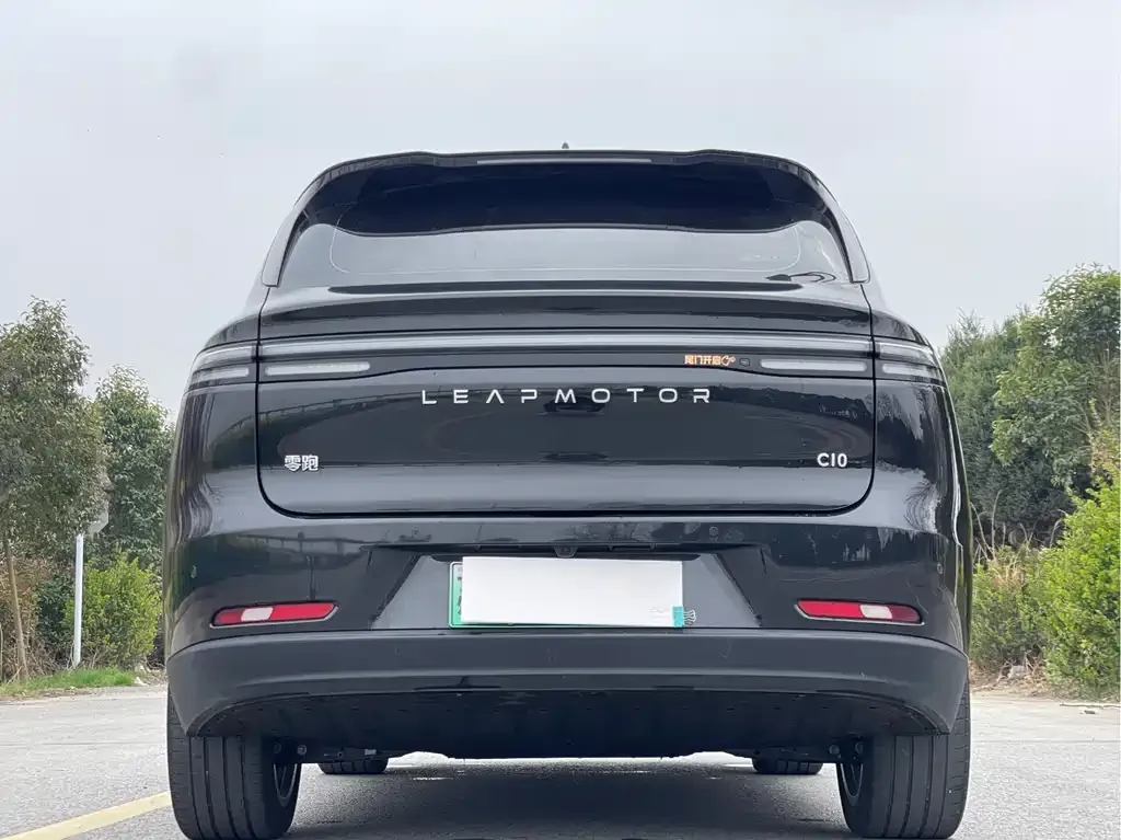 Leapmotor C10 — фото 3