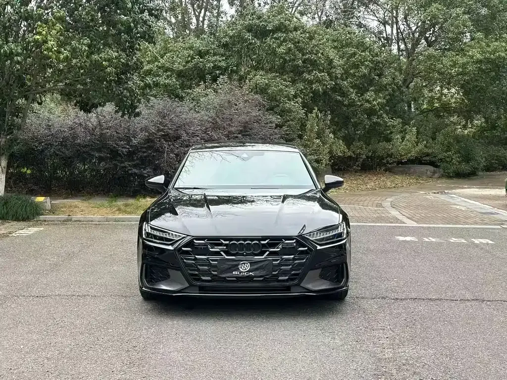 Audi A7L — фото 8