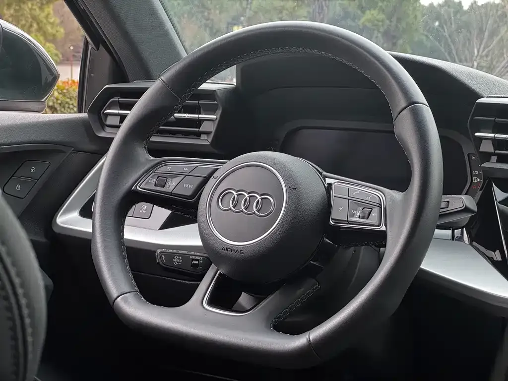 Audi A3 — фото 3
