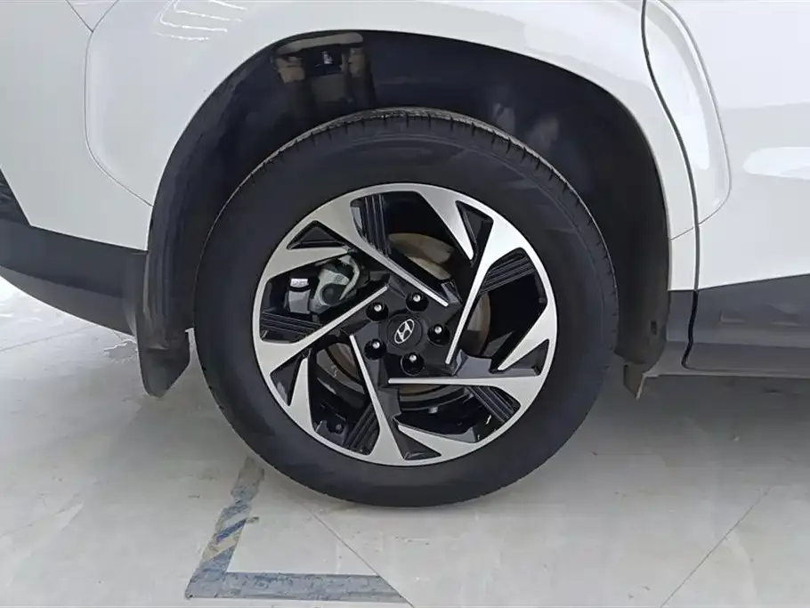 Hyundai Custo — фото 7