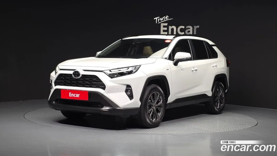 Toyota RAV4 2025 из KR, фото 1