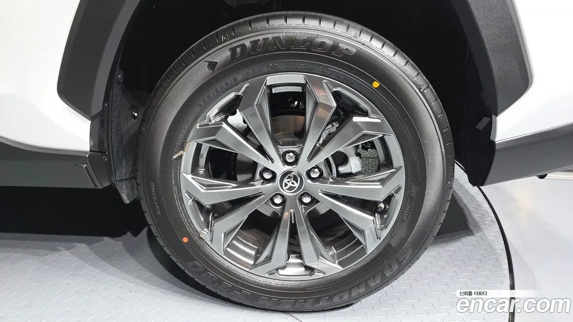 Toyota RAV4 2025 из KR, фото 9