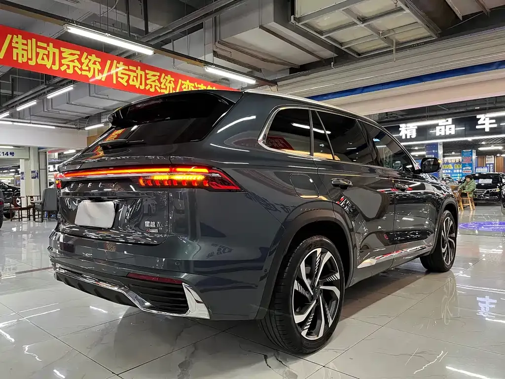 Geely Xingyue L — фото 9