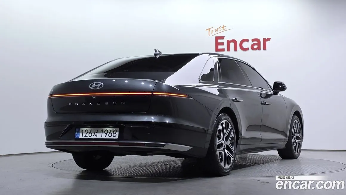 Hyundai Grandeur 2023 из KR, фото 2