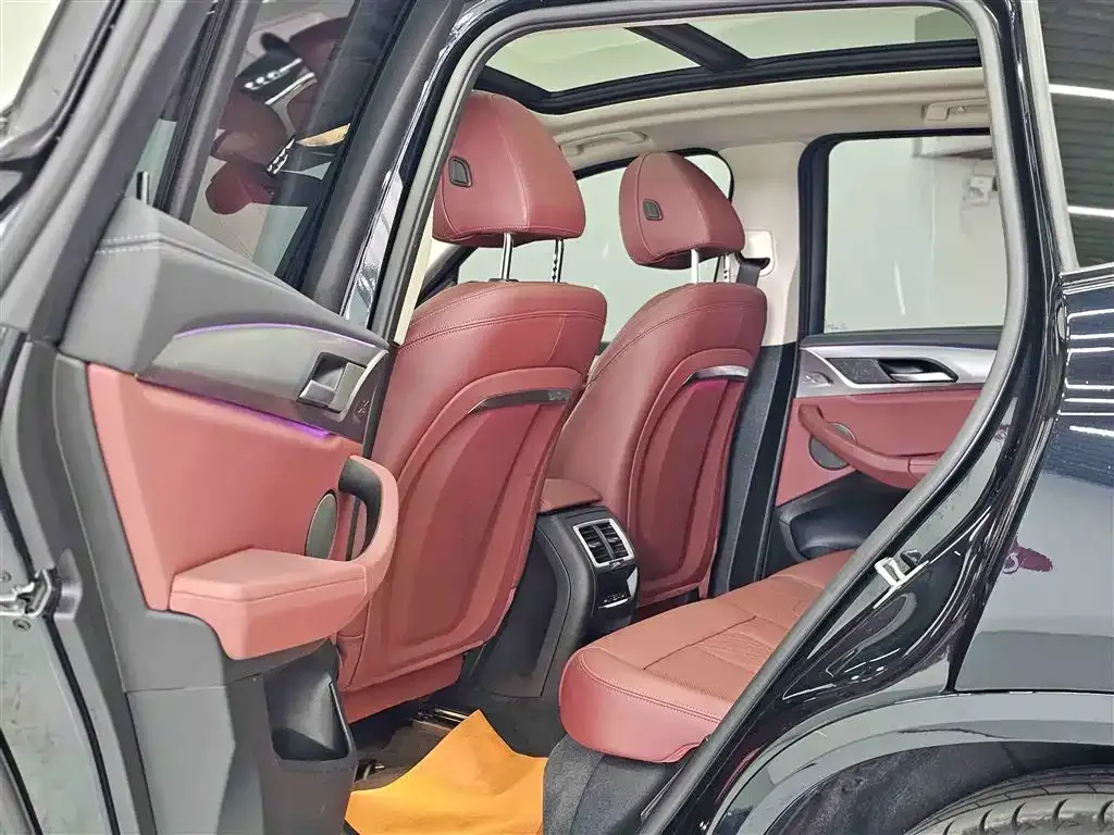BMW iX3 2024 из CN, фото 6
