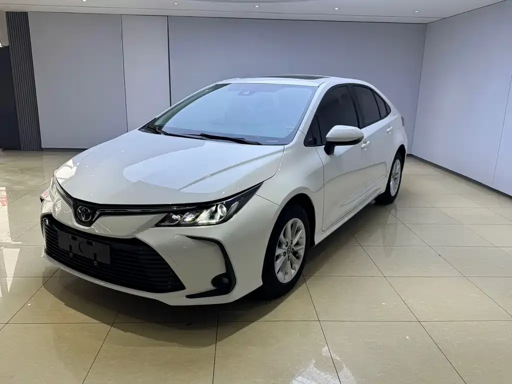 Toyota Corolla 2022 из CN, фото 1