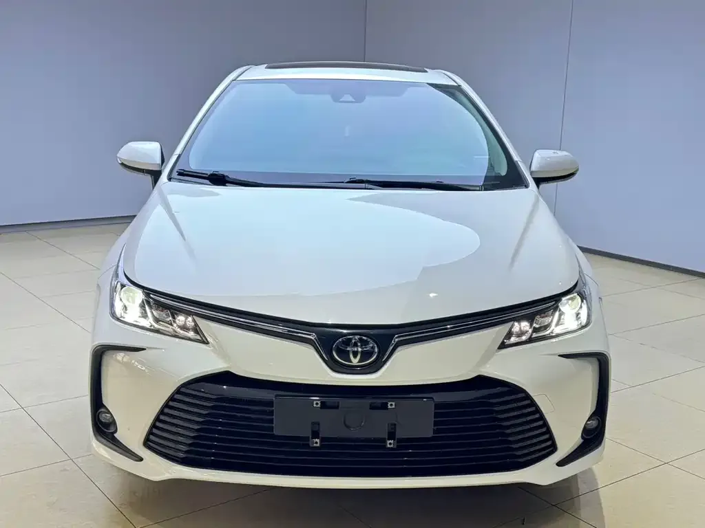 Toyota Corolla 2022 из CN, фото 3