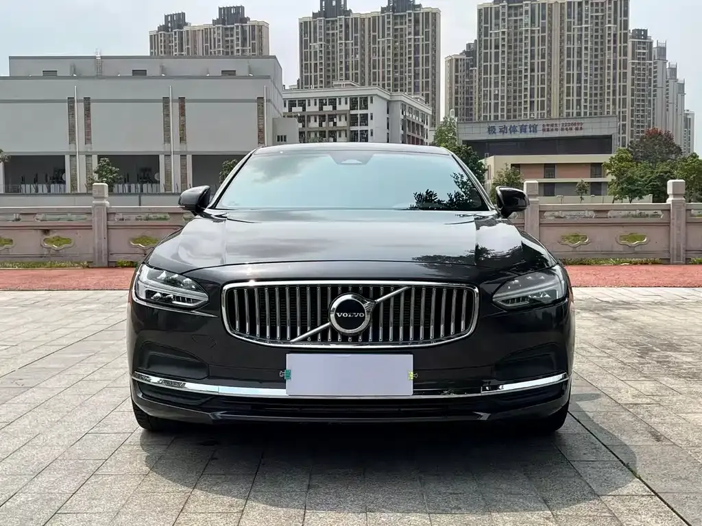 Volvo S90 — фото 8