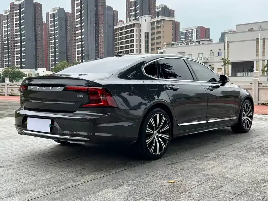 Volvo S90 — фото 6
