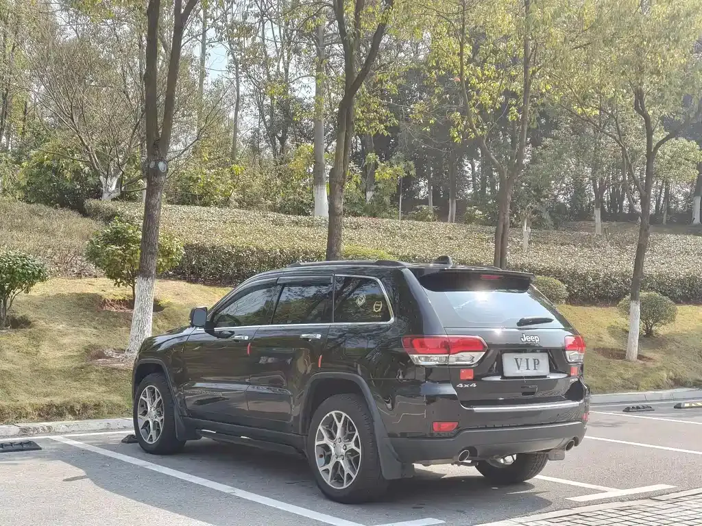 Jeep Grand Cherokee (Import) 2022 из CN, фото 6