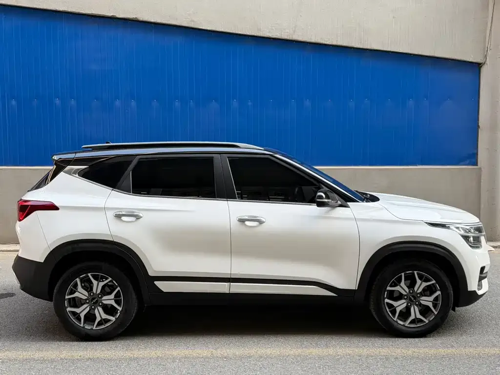 Kia KX3 — фото 10