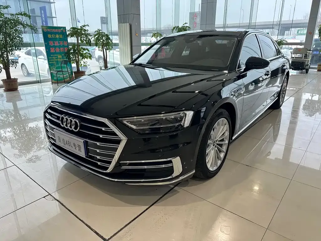 Audi A8 2021 из CN, фото 1