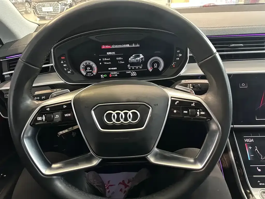 Audi A8 2021 из CN, фото 3