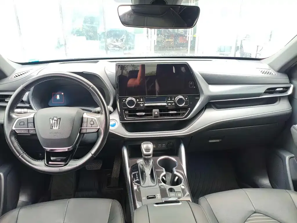 Toyota Crown Kluger 2022 из CN, фото 5