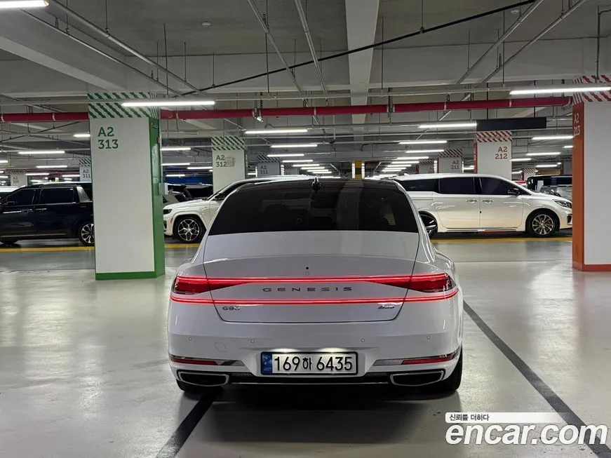 Genesis G90 2022 из KR, фото 2