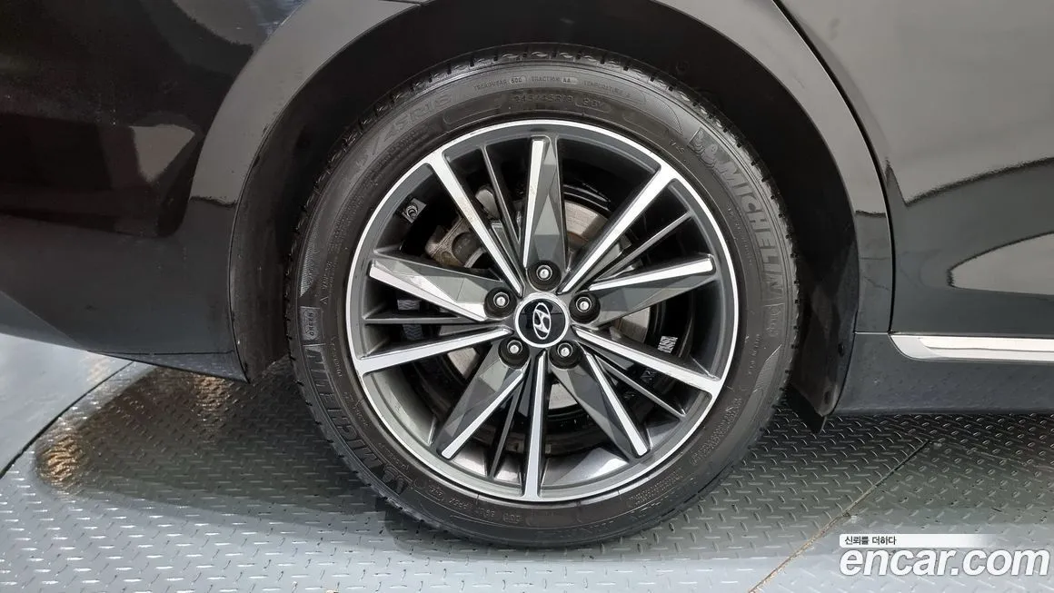 Hyundai Grandeur 2023 из KR, фото 9
