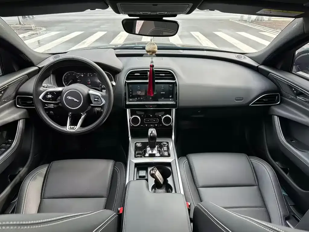 Jaguar XEL 2023 из CN, фото 7