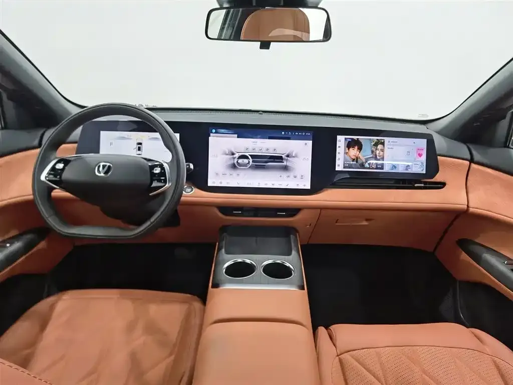 Changan CS75PLUS — фото 3