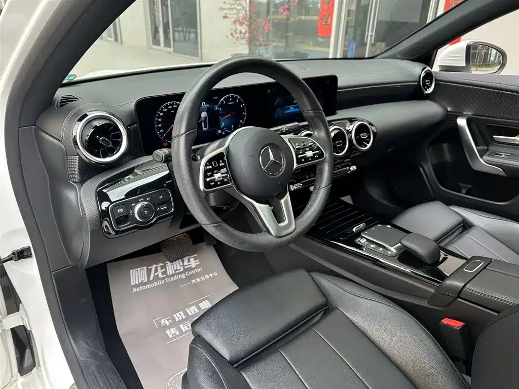 Mercedes-Benz A-Class — фото 10