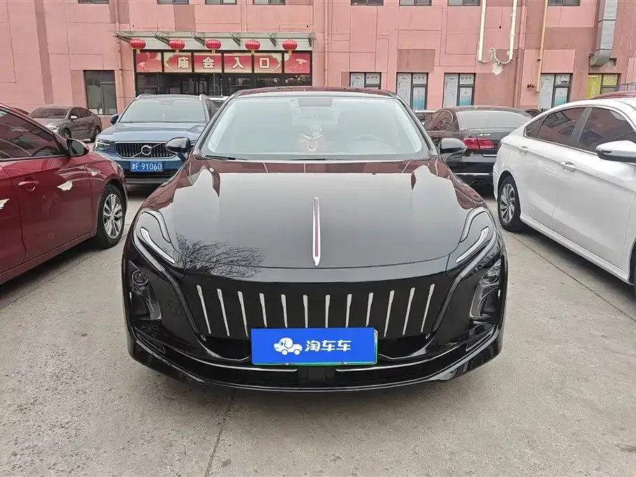 Hongqi E-QM5 — фото 9
