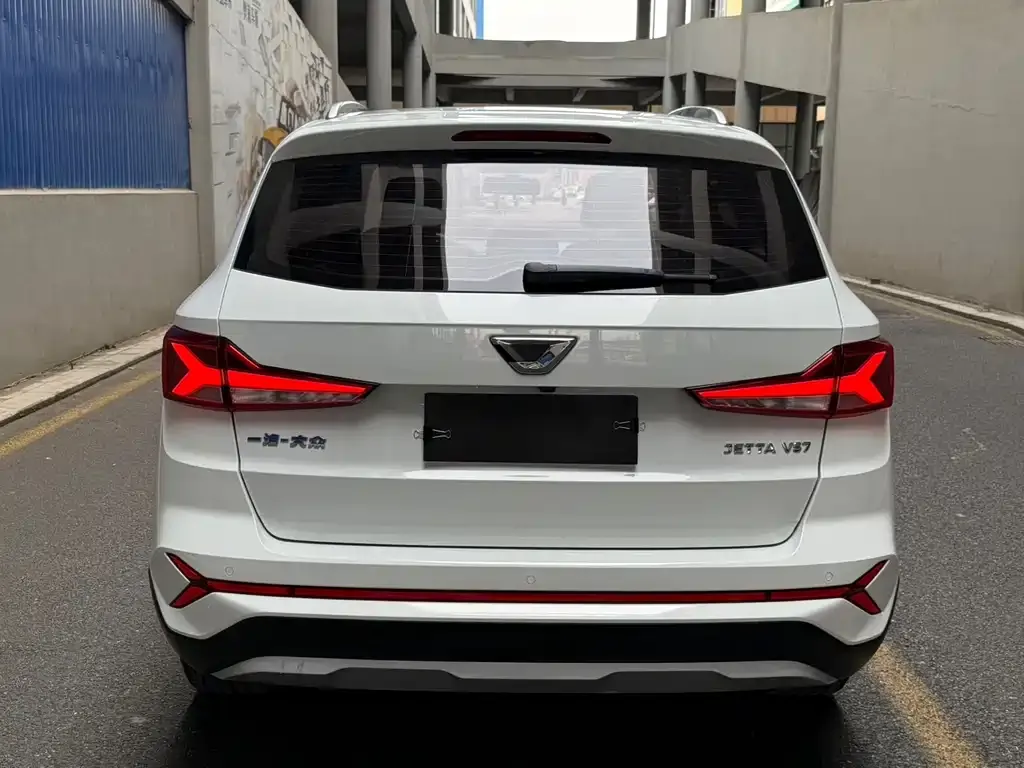 Jetta VS7 2023 из CN, фото 2