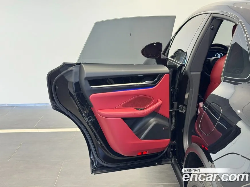 Porsche Macan 2025 из KR, фото 9