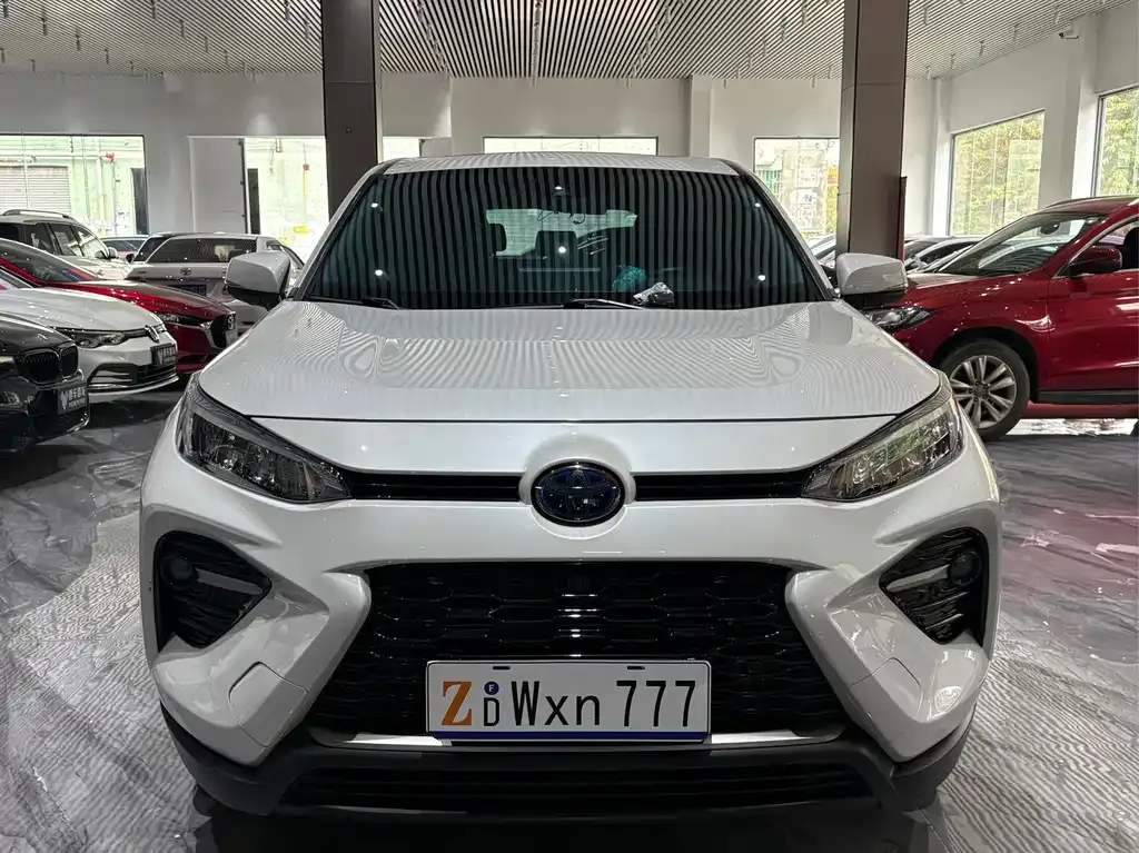 Toyota Wildlander — фото 4